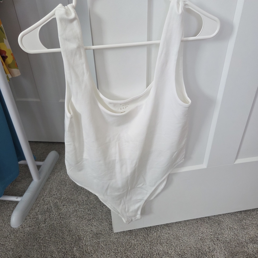 a new day Cream Scoop Neck Stretch Bodysuit